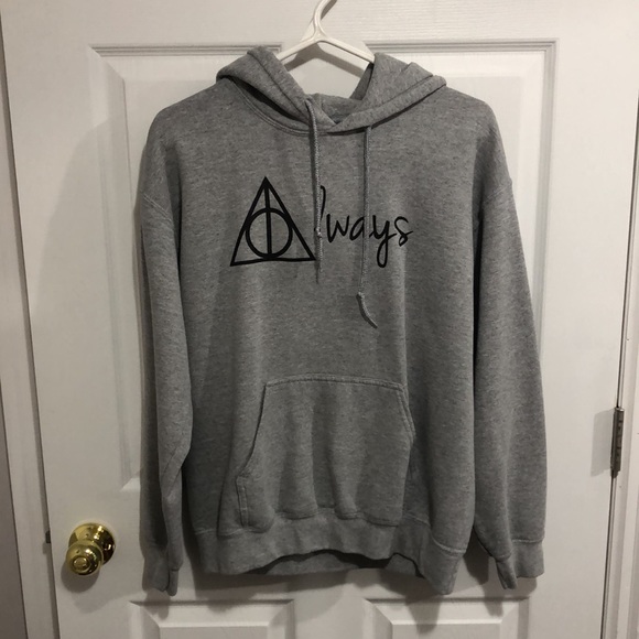 Sweaters - CLOSING SALE 🎉 HARRY POTTER hoodie